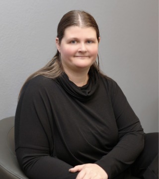 Holly Thoren | Albertville, MN Consumer Lending